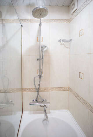 Гостиница Тихая площадь Новосибирск Трехместный номер "Полулюкс"-7