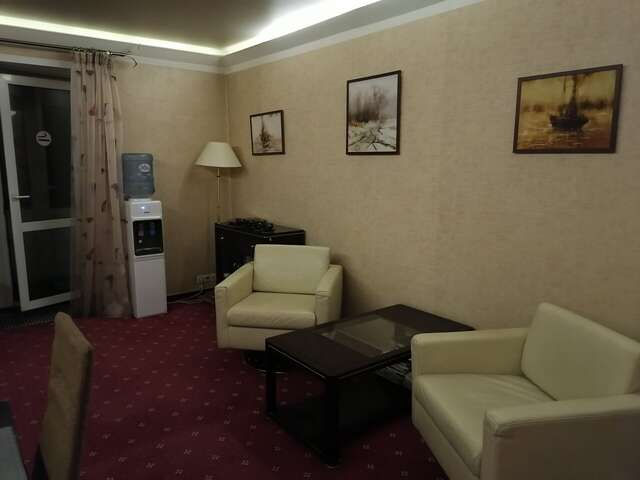 Гостиница Тихая площадь Новосибирск-72